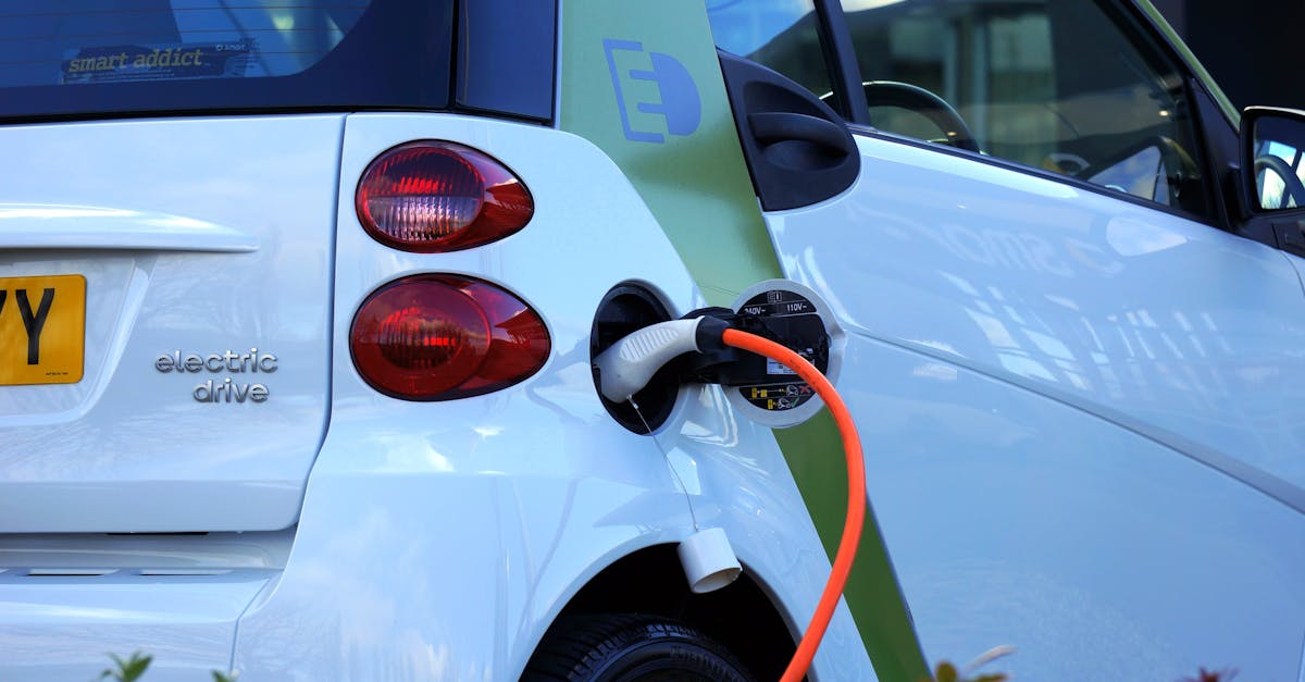 découvrez tout sur les énergies renouvelables : types, avantages, enjeux environnementaux et solutions pour une transition énergétique durable.