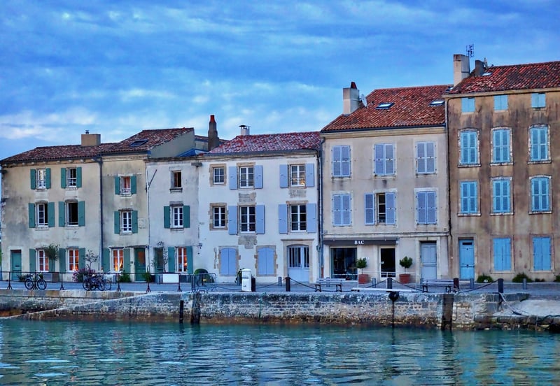 Organiser un séminaire sur l’île de Ré : le guide complet pour un événement réussi