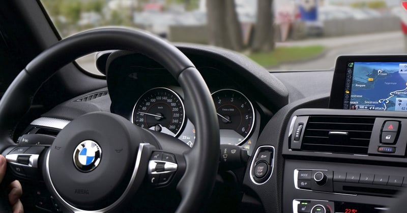 Comment réduire l'empreinte carbone d'un déplacement en voiture