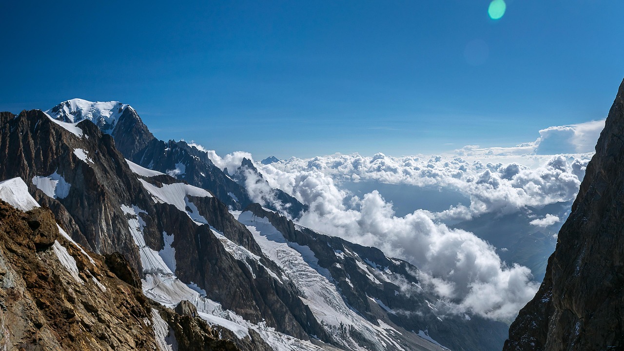 Marathon du Mont-Blanc : entre défis sportifs et enjeux environnementaux